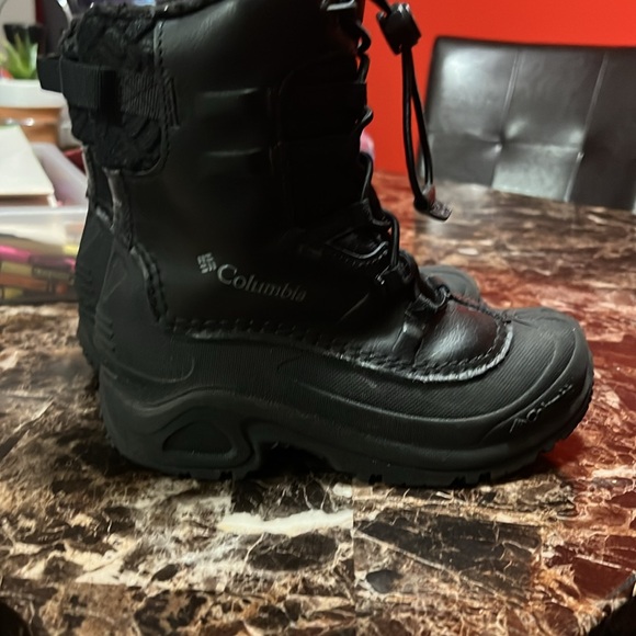 Columbia Black Kids Winter Boots - Picture 2 of 5